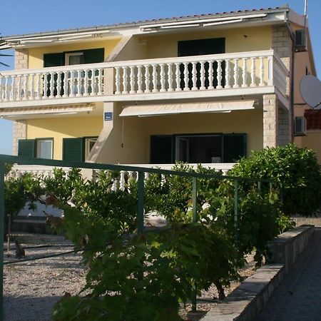 Apartman Laura Primošten Esterno foto