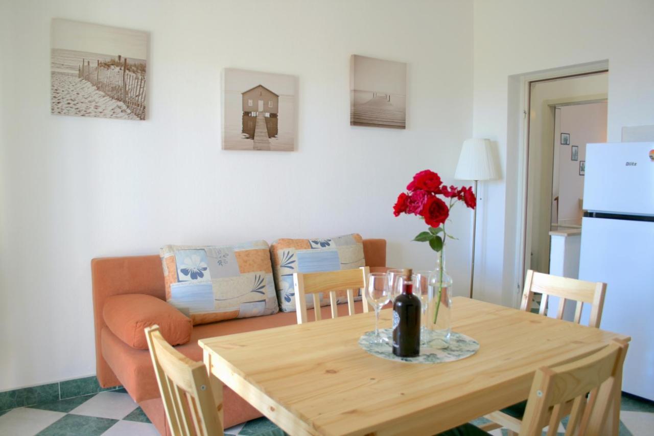 Appartamento Apartman Laura Primošten Esterno foto