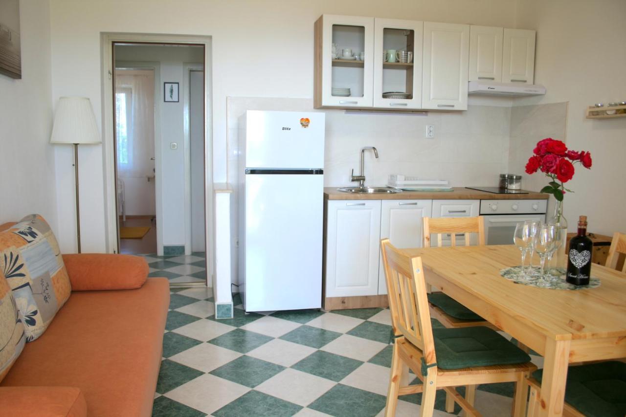 Apartman Laura Primošten Esterno foto